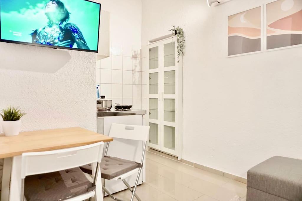 Gemutliches Kleines Studio-Apartment In Top Lage Nahe Karlsruhe Innenstadt Mit Klimaanlage Bagian luar foto