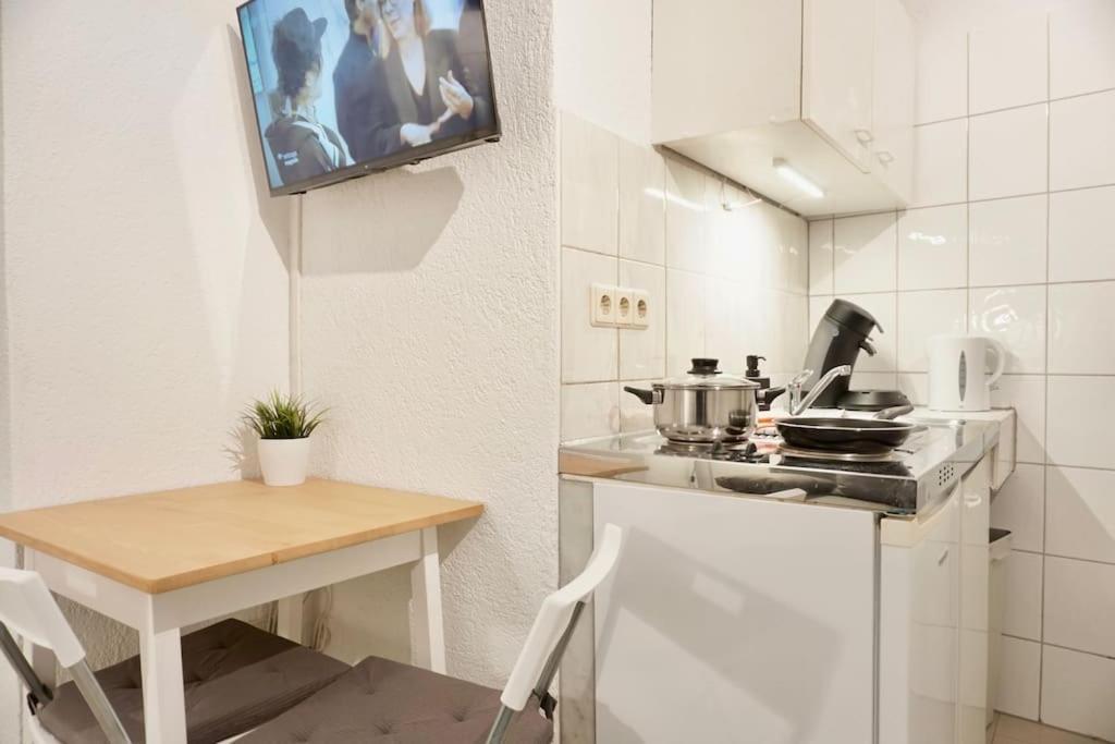 Gemutliches Kleines Studio-Apartment In Top Lage Nahe Karlsruhe Innenstadt Mit Klimaanlage Bagian luar foto
