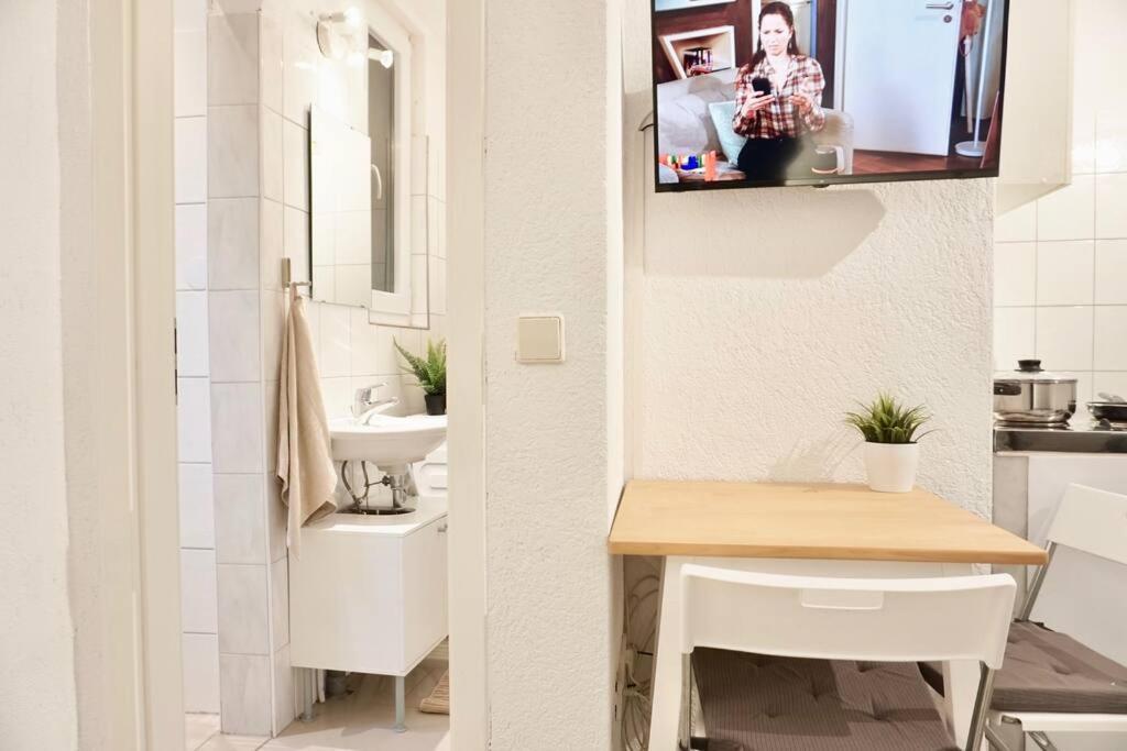 Gemutliches Kleines Studio-Apartment In Top Lage Nahe Karlsruhe Innenstadt Mit Klimaanlage Bagian luar foto